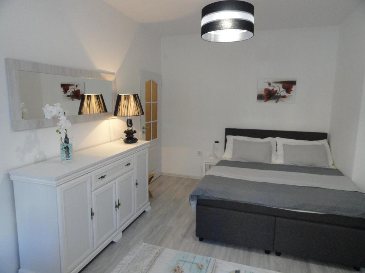 Apartman Sluka 伊莱姆尼采 外观 照片